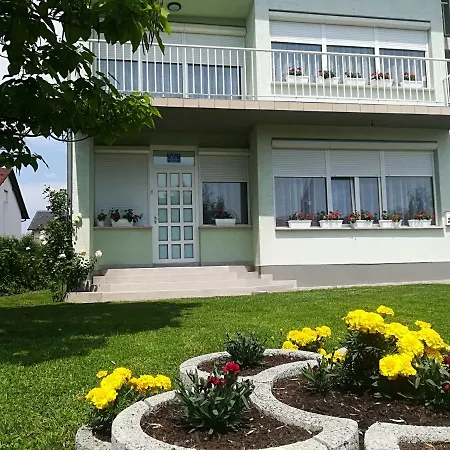 Apartment Marija Slavonski Brod Extérieur photo